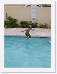 jason_jump8 * 768 x 1024 * (80KB)